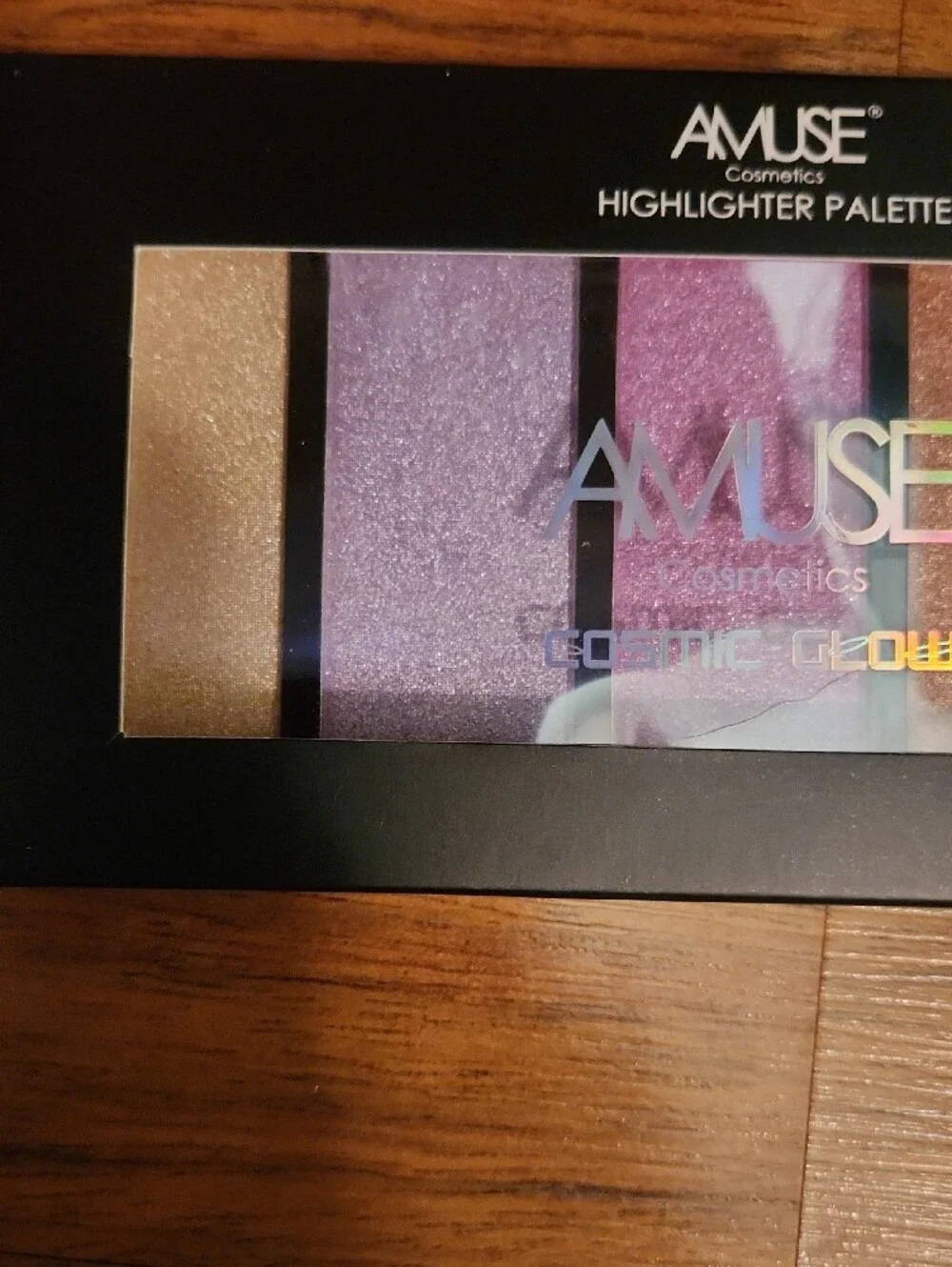 Muse Cosmic Glow Highlighter Palette - Beige, Purple & Rose Shades